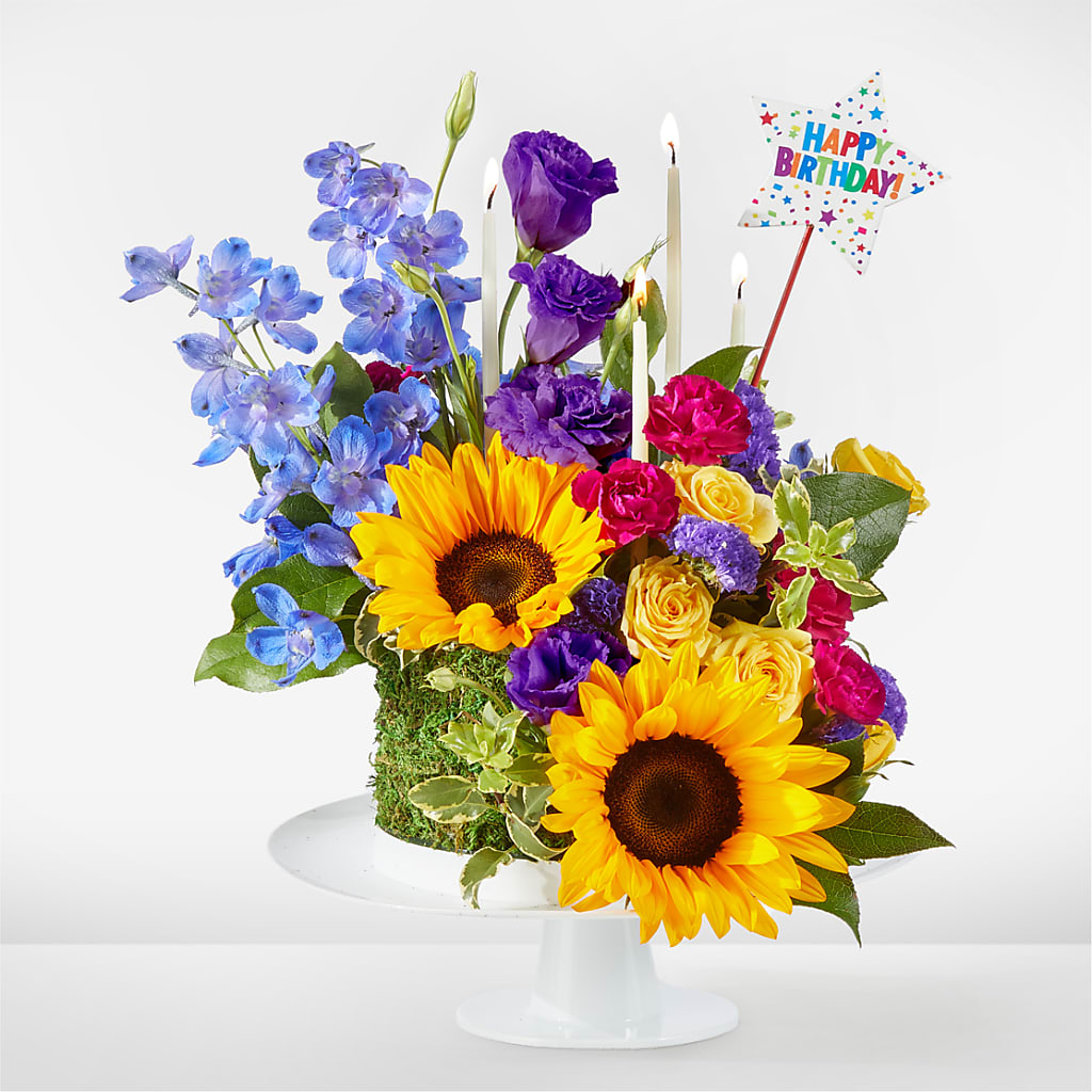 Star of the Day Floral Cake – Maison Blooms, Wesley Chapel FL