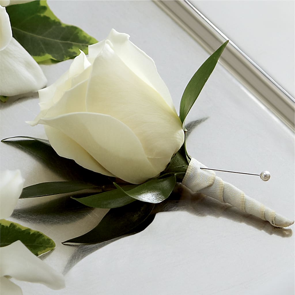 White Rose Boutonniere – Maison Blooms, Wesley Chapel FL