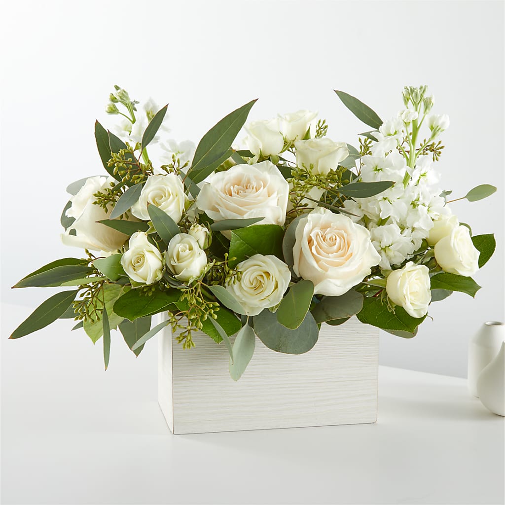 Fresh Linen Box Bouquet –  Maison Blooms, Wesley Chapel FL