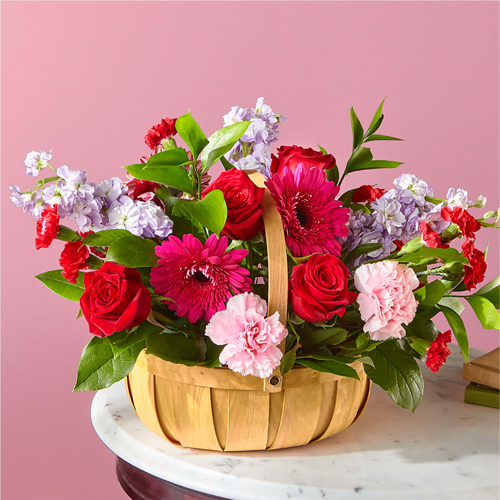 Pink Picnic Basket –  Maison Blooms, Wesley Chapel FL