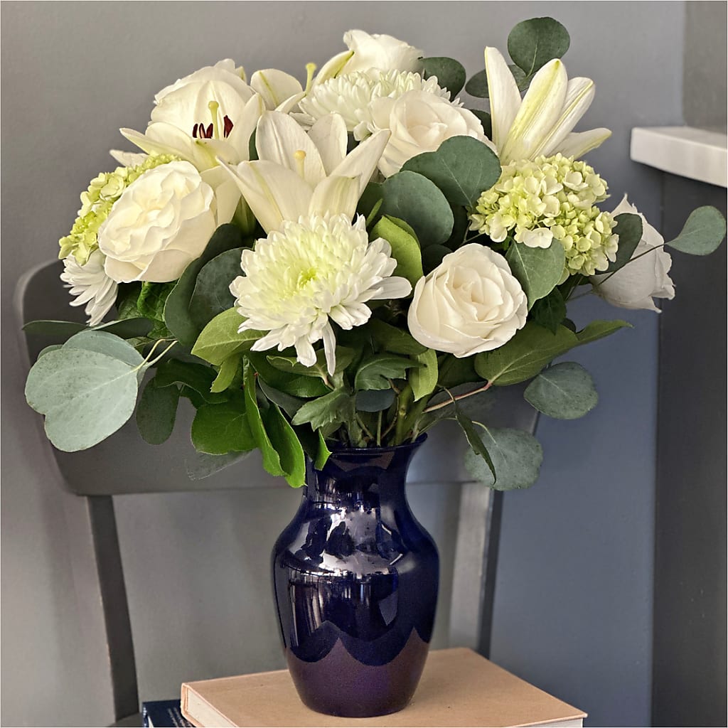Snowy Dreams Bouquet –  Maison Blooms, Wesley Chapel FL