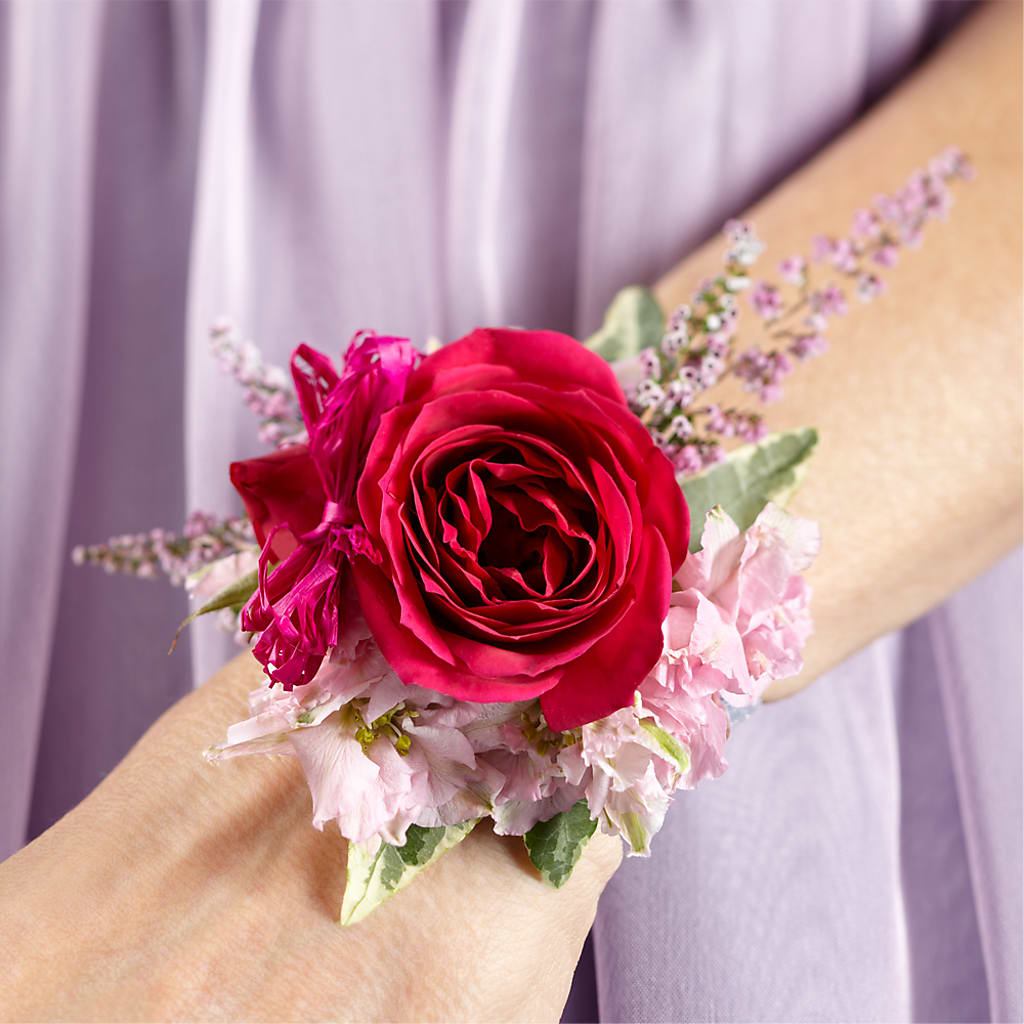 Rose Charm Corsage –  Maison Blooms, Wesley Chapel FL