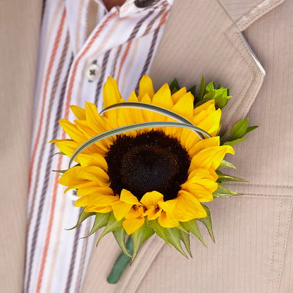 Free Spirit Boutonniere –  Maison Blooms, Wesley Chapel FL